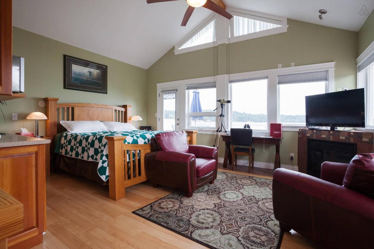 Birds Of A Feather Victoria Oceanfront Studio Suites Colwood Εξωτερικό φωτογραφία