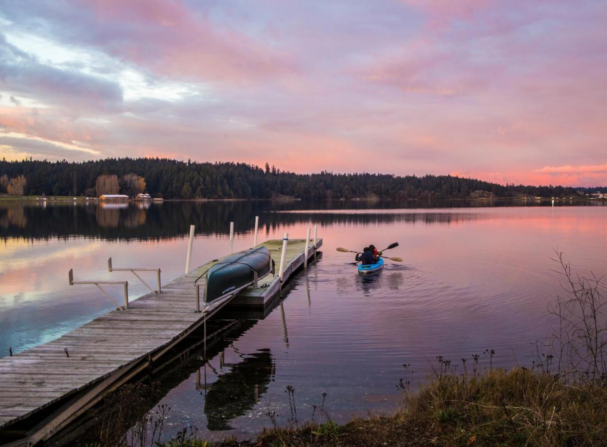 Birds Of A Feather Victoria Oceanfront Studio Suites Colwood Εξωτερικό φωτογραφία