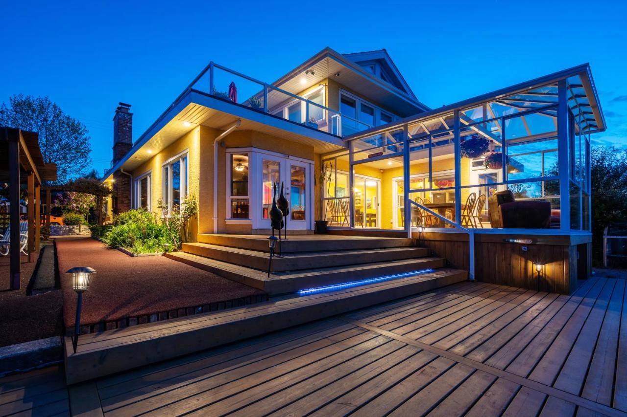 Birds Of A Feather Victoria Oceanfront Studio Suites Colwood Εξωτερικό φωτογραφία