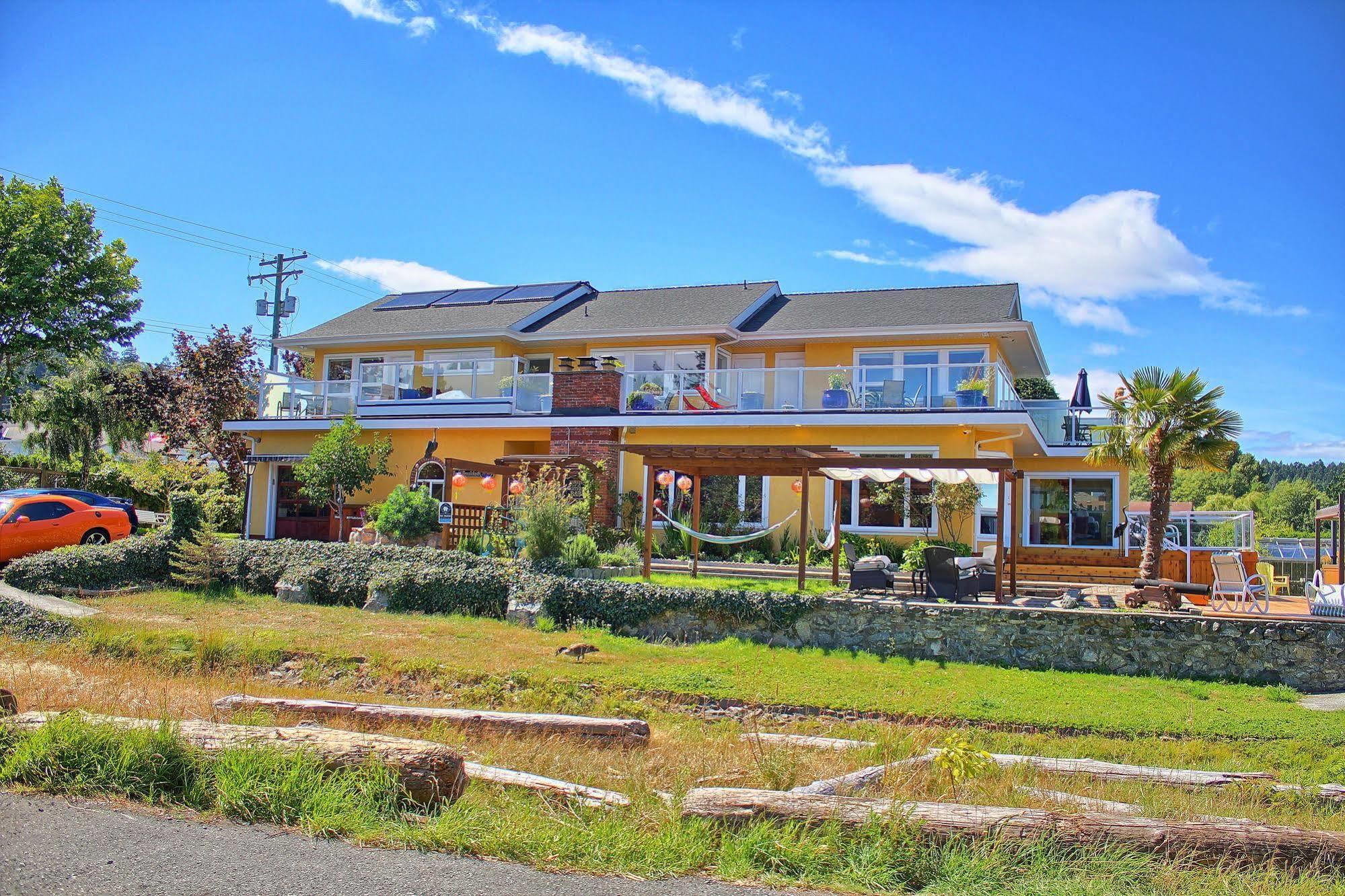 Birds Of A Feather Victoria Oceanfront Studio Suites Colwood Εξωτερικό φωτογραφία